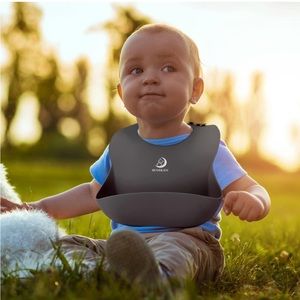 Bear&Joy 6 Piece Silicone Bibs for Babies, Soft Adjustable Fit Waterproof Bibs.